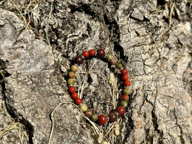 bracelet femme creation consciente, sexualite sacree, photo nature