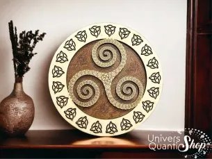 triskel signification, triskel symbole, décoration bois mur