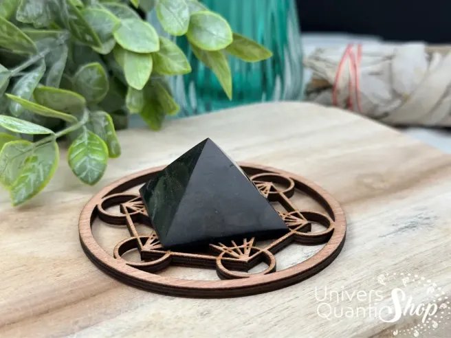 metatron géométrie sacrée, metatron plaque avec une pyramide de shungite, fait main en France avec du bois de belle qualité