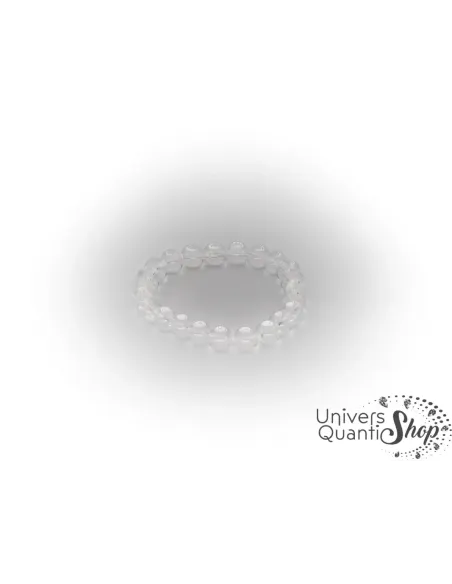 cristal de roche signification, quartz clair bracelet 08mm sur fond blanc cristal de roche signification, quartz clair bracelet 08mm sur fond blanc