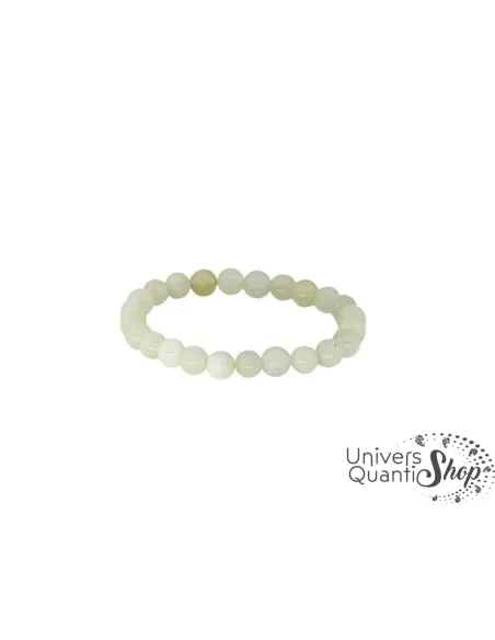 jade de chine vertus, bracelet en pierre de jade 08mm sur fond blanc