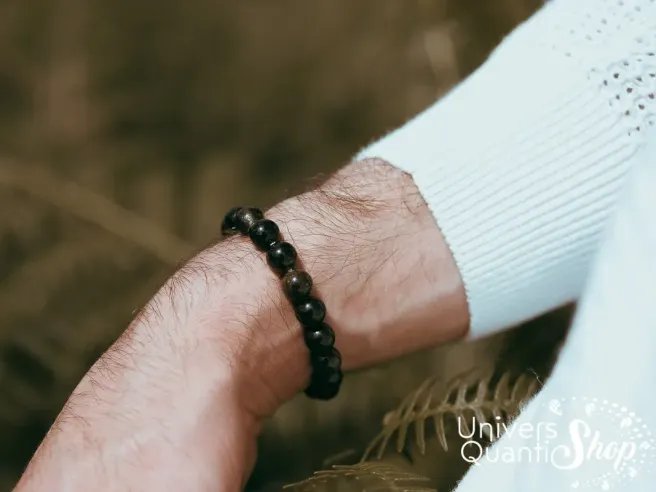 Obsidienne dorée prix bracelet, bracelet porté sur poignet droit zoom