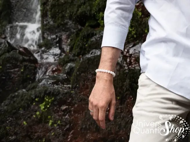 péristérite prix bracelet perle 8mm porté sur un poignet d'homme à droite