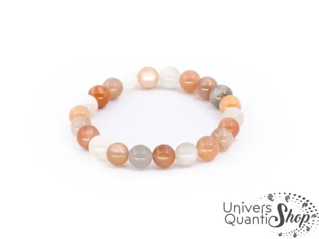 pierre de lune multicolore bracelet 8mm qualité A+ sur un fond blanc