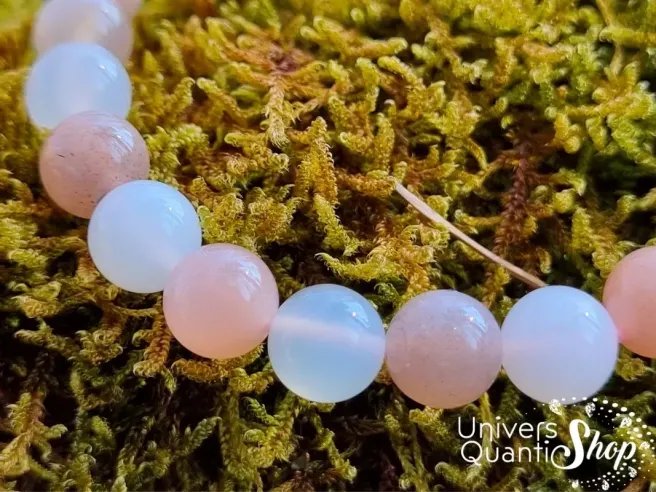 Bracelet pierre de lune multicolore de féminité, Qualité A+ en Boule 8mm zoom sur mousse