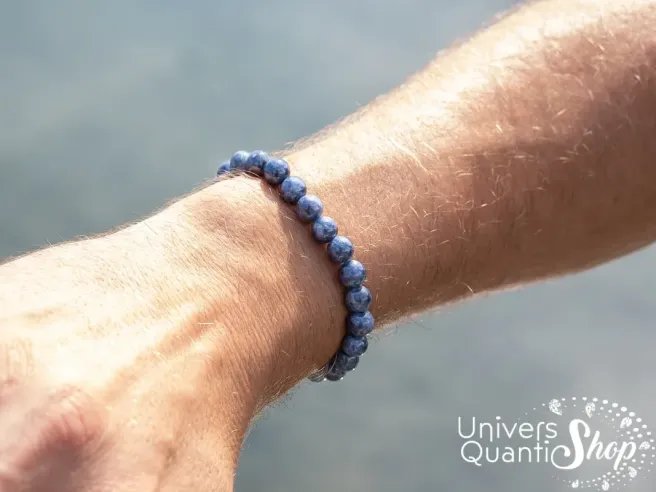saphir bleu prix bracelet pierre précieuse porté au poignet homme