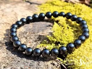 bracelet en spinelle noir de qualité A boule de 6mm sur un rocher