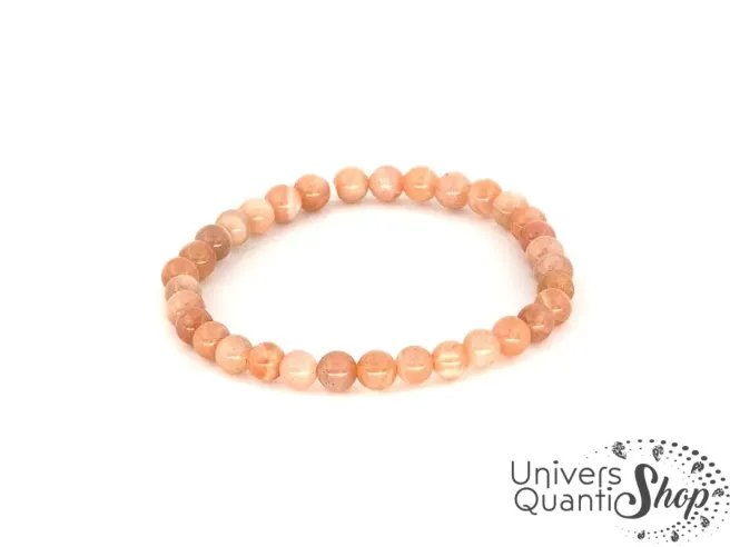 pierre de lune rose vertus, bracelet pierre rose qualité A 6mm sur fond blanc