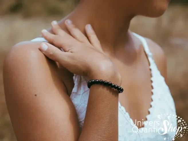 jais, jais pierre noire, pierre de protection, jais noir bracelet