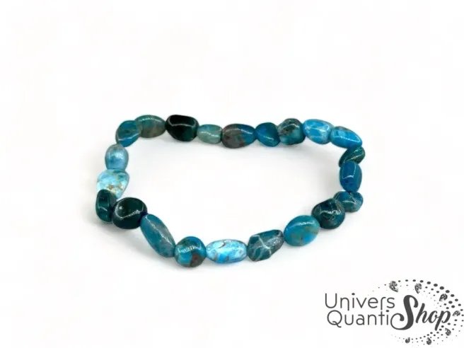 apatite bleue bracelet pierre spirituelle pierre roulées qualité A sur fond blanc