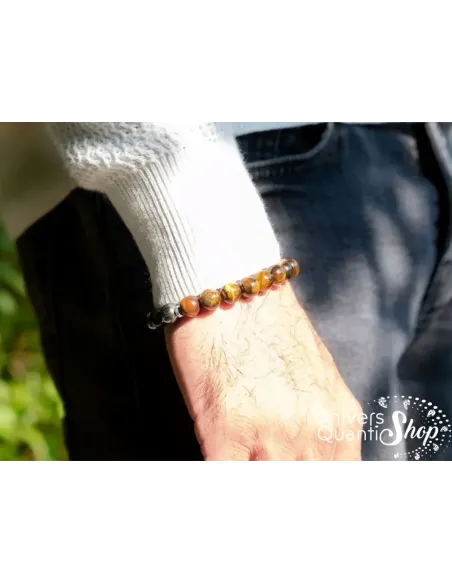 bracelet de protection contre le mauvais oeil, bouclier protecteur 8mm sur un poignet masculin