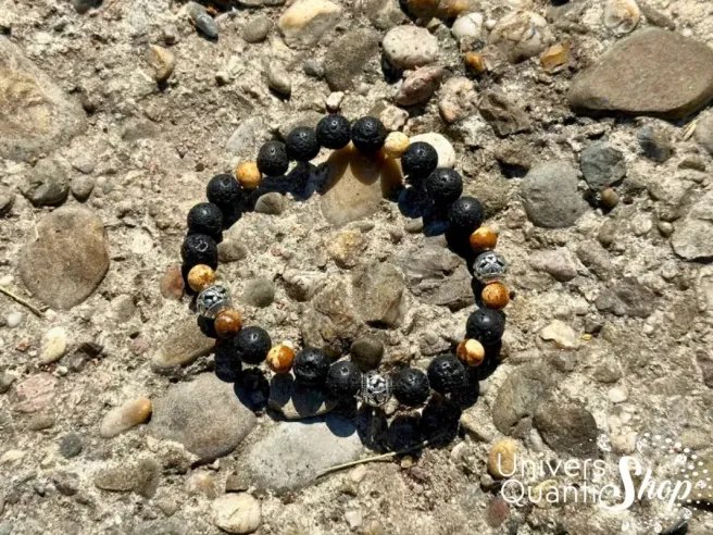 bracelet pour homme création consciente, terre chamanique, pierre de lave, photo nature