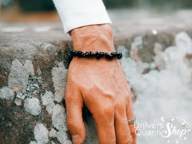 spinelle noir, spinelle noir vertus, spinelle noir bracelet, pierre de protection, spinelle noir pierre