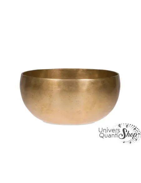 Bol tara blanche gravé main petit modèle sur fond blanc