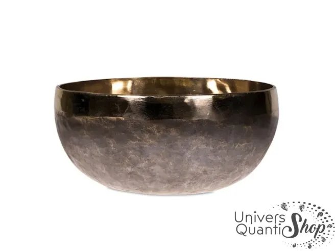 Bol Chantant Tibétain “Terre du Soleil” 9 métaux martelé main vue de face sur fond blanc