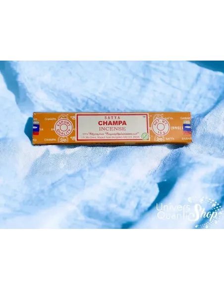 encens champa vertus - apaisant et équilibrant - boite encens champa sur tissu bleu encens champa vertus - apaisant et équilibrant - boite encens champa sur tissu bleu