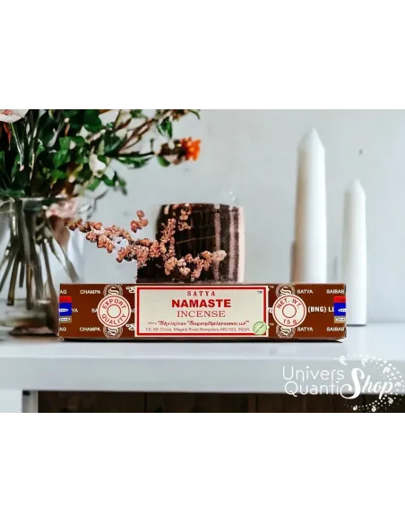 encens batonnet namaste satya - boite encens sur un rebord de table