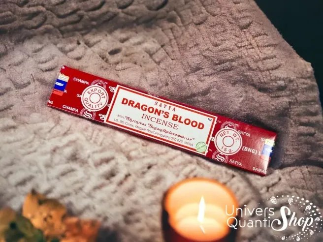 encens sang de dragon amour pour le chakra du coeur, boite d'encens sur une serviette marron