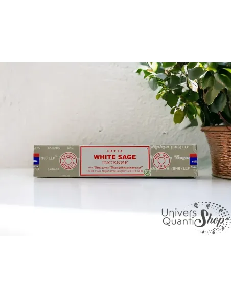 ou acheter encens sauge blanche bâtonnets - boite encens sauge blanche sur une table blanche ou acheter encens sauge blanche bâtonnets - boite encens sauge blanche sur une table blanche