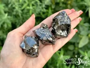 shungite argentée, pierres naturelles brutes en shungite, pierre de protection