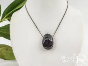 Bienfaits du pendentif grenat rouge en lithothérapie - univers quantic shop