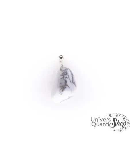 lithotherapie howlite - pierre roulée howlite pendentif - pendentif pour femme sur fond blanc lithotherapie howlite - pierre roulée howlite pendentif - pendentif pour femme sur fond blanc