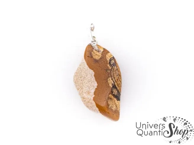 jaspe paysage rechargement - pendentif en pierre jaspe paysage sur fond blanc