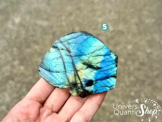 labradorite pierre brute naturelle bleue avec face polie, numéro 5