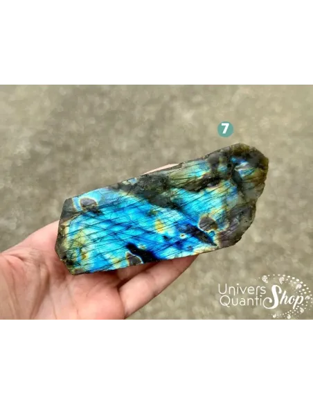 labradorite brute avec une face polie reflet arc en ciel, numéro 7
