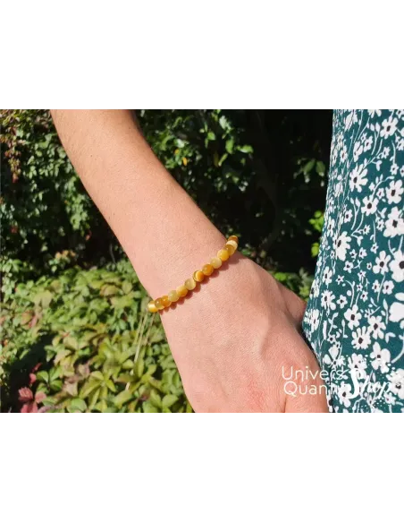 Bracelet oeil de tigre doré - Bienfaits et Vertus - Boule 6mm qualité AA - Porté sur un poignet droit de femme