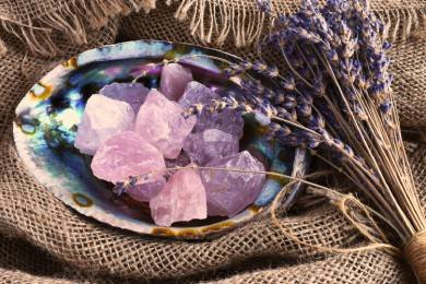 Quelles pierres semi-précieuses privilégier pour la Saint-Valentin ? quartz rose