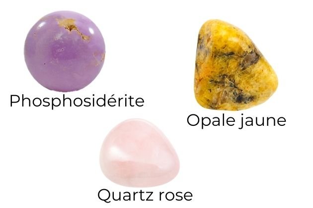 Les trois pierres qui constituent le bracelet création consciente femme reliance à l'âme : phosphosidérite, quartz rose et opale jaune