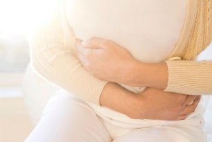 Syndrome prémenstruel : nos 7 pierres naturelles qui soulagent